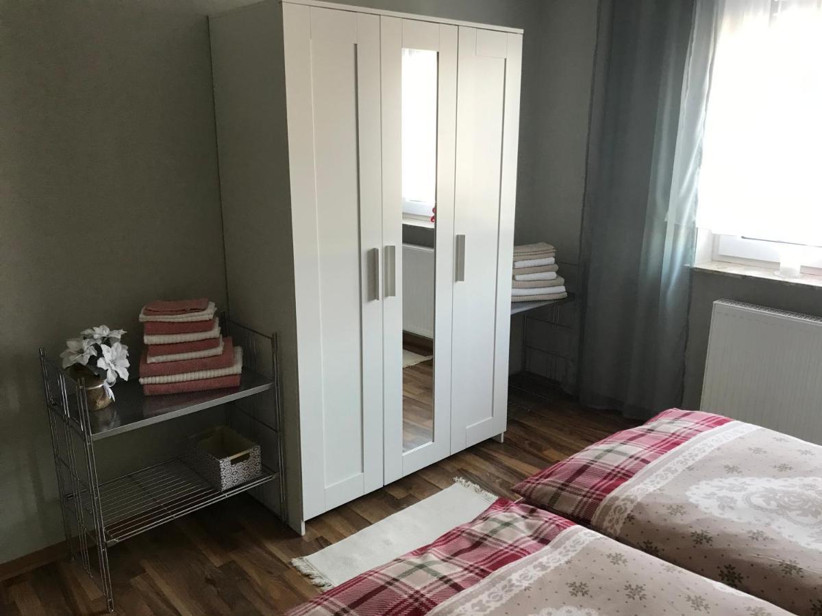 Ferienwohnung Von Paris Petersberg  ภายนอก รูปภาพ