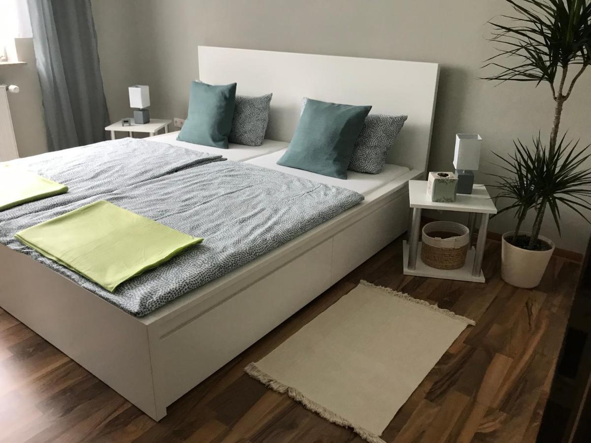 Ferienwohnung Von Paris Petersberg  ภายนอก รูปภาพ